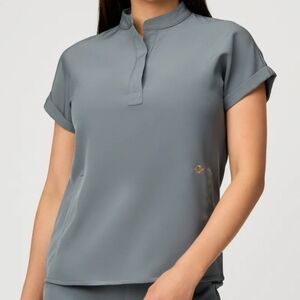 Luuna Scrub Top